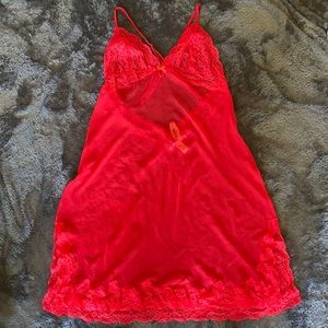 NWT Victoria Secret Chemise
